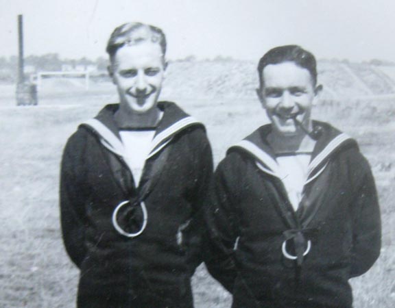 Shipmates on HMS Vimiera, both reported MPK